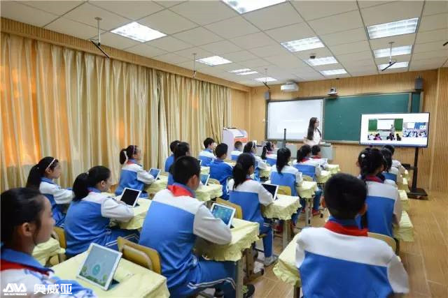 遠程互動+iPad教學(xué)，這可能是今年最好玩的黨課