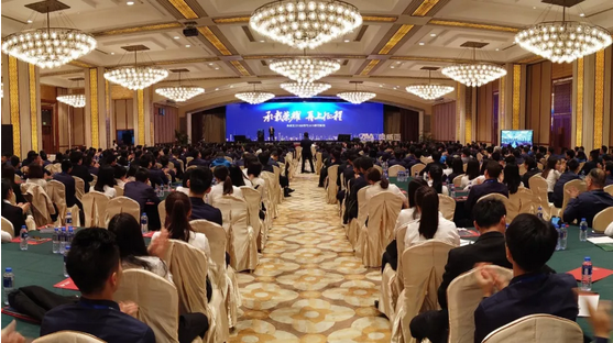 奧威亞：揚(yáng)帆再起航，再戰(zhàn)新征程，開創(chuàng)新輝煌